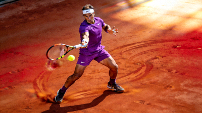 网球大满贯法网公开赛纳达尔在红土场上的经典击球